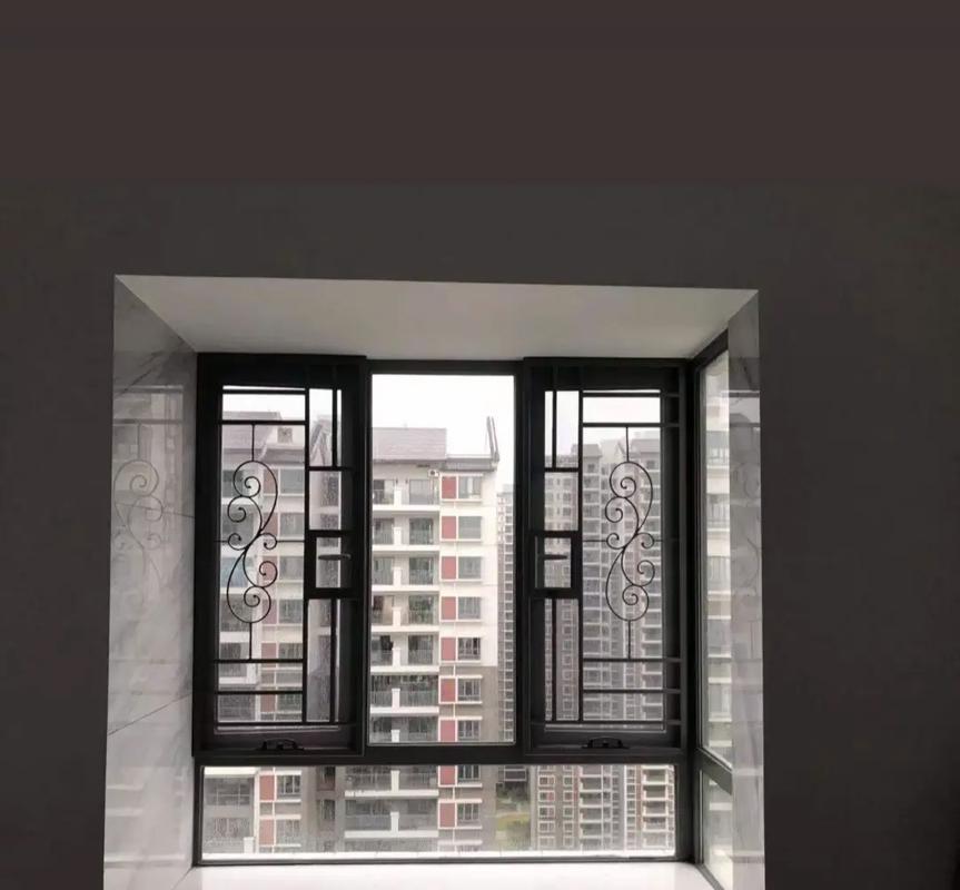 守護家的溫馨——不銹鋼防盜網(wǎng)與鋁合金窗花安裝全解析